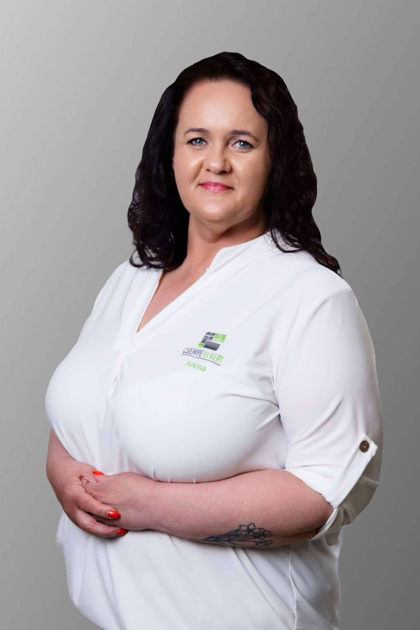 Kuruczné Linkecs Anikó